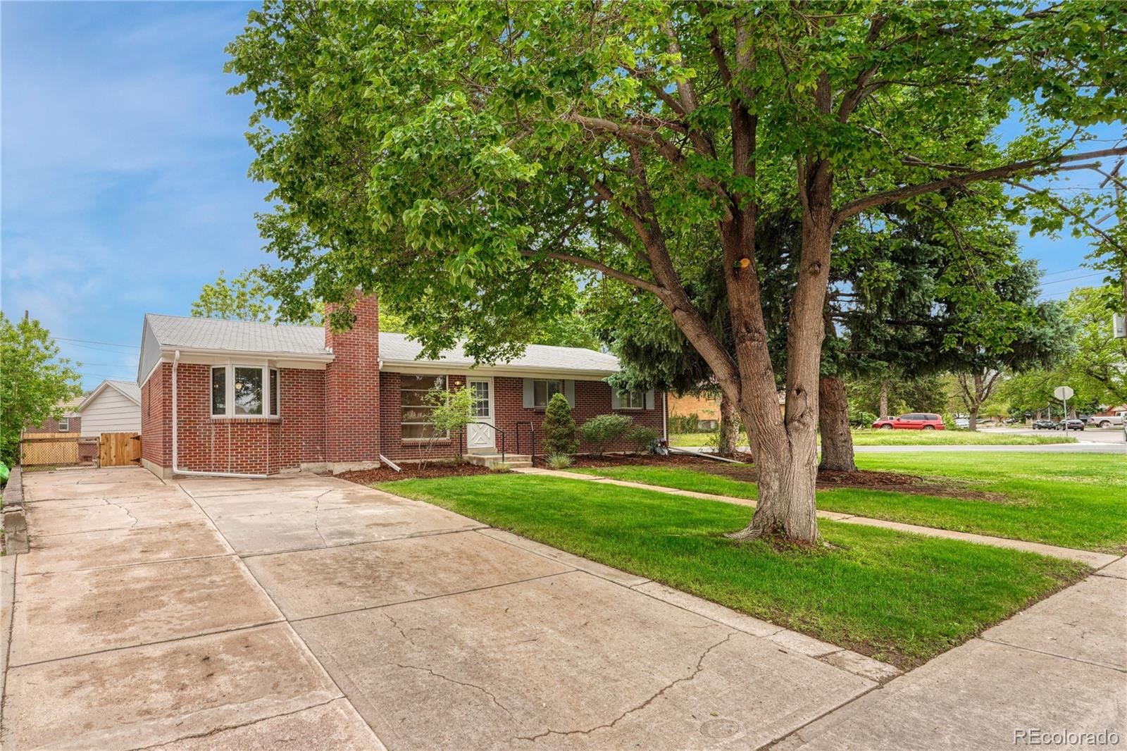 408 Scranton Street Aurora CO 80011