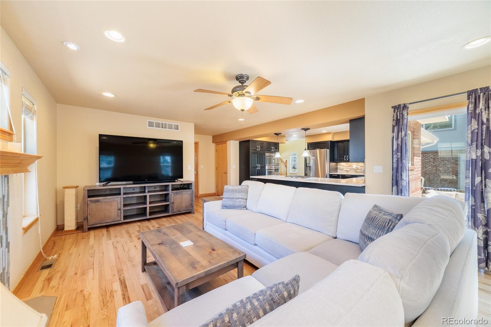 2513 Falcon Drive Longmont CO 80503