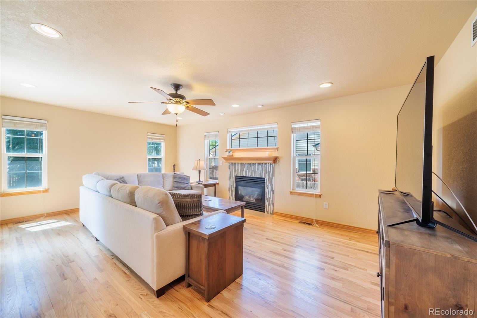 2513 Falcon Drive Longmont CO 80503