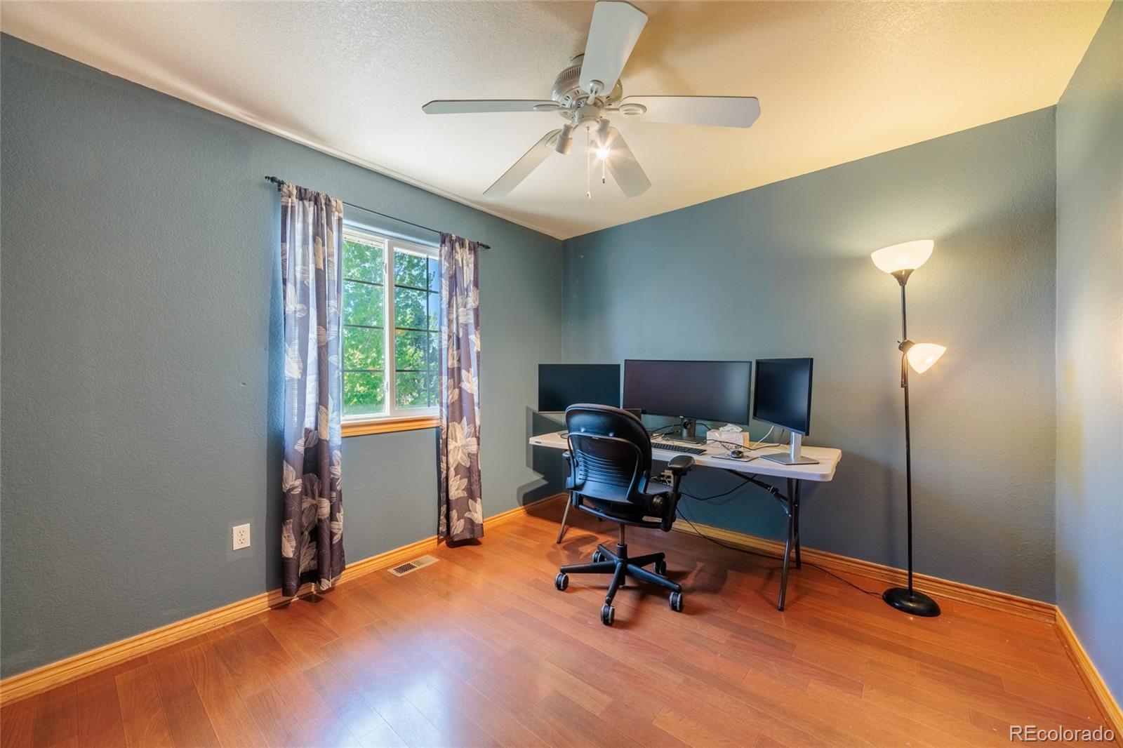 2513 Falcon Drive Longmont CO 80503