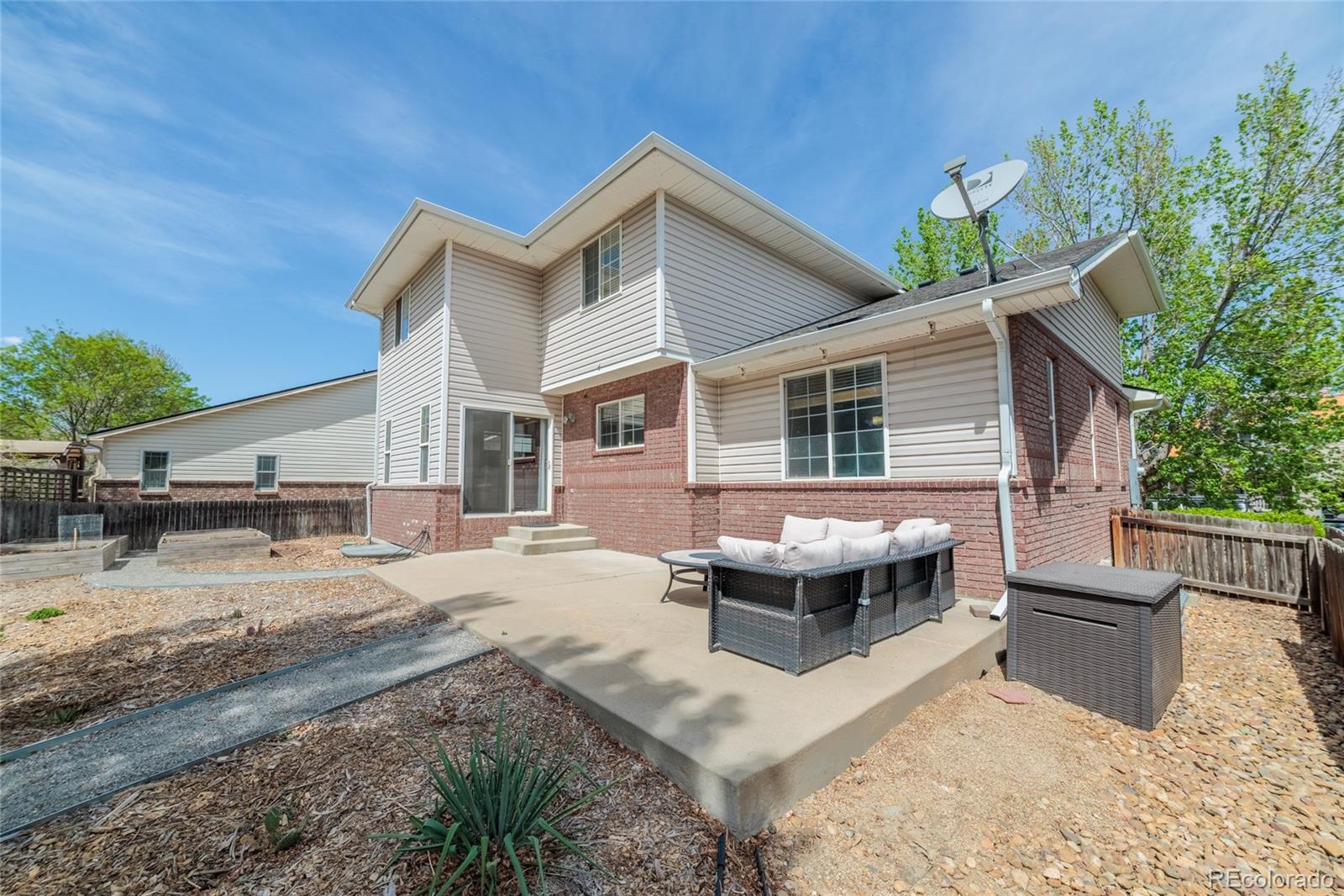 2513 Falcon Drive Longmont CO 80503