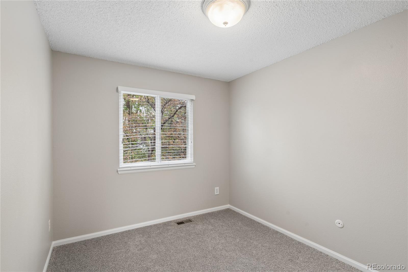 10606 Hyacinth Court Highlands Ranch CO 80129