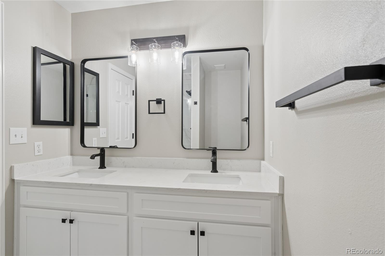 10606 Hyacinth Court Highlands Ranch CO 80129