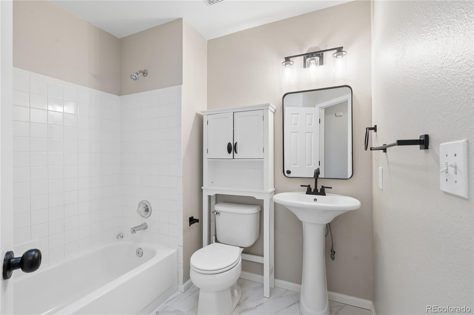 10606 Hyacinth Court Highlands Ranch CO 80129