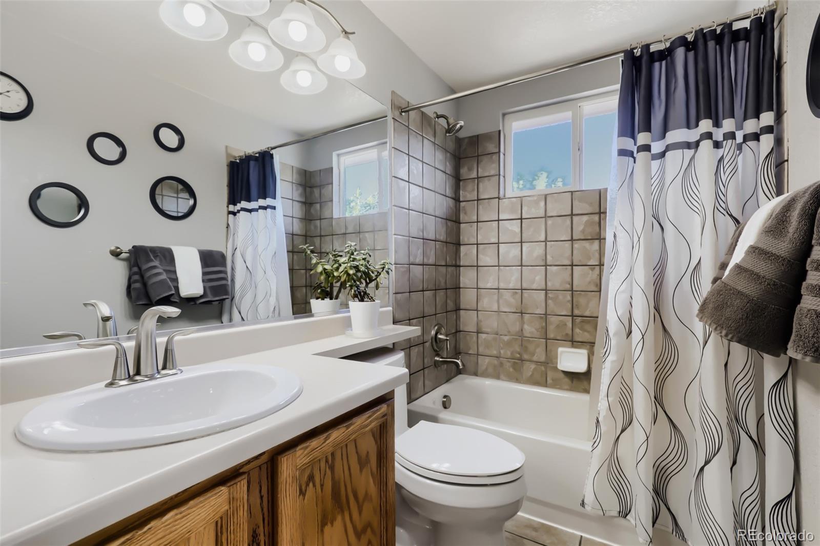 13922 Dahlia Street Thornton CO 80602
