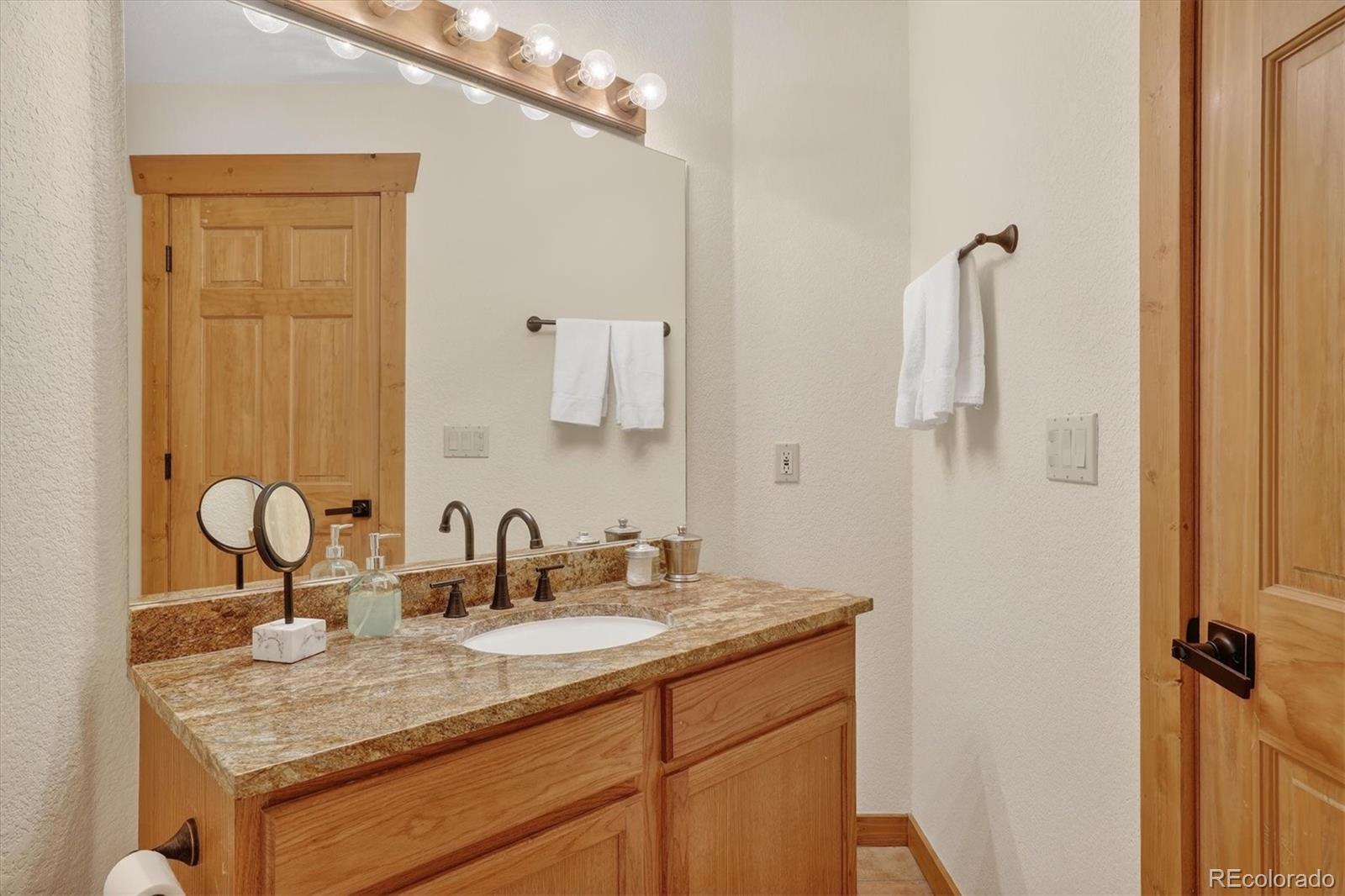 324 Black Hawk Circle Silverthorne CO 80498