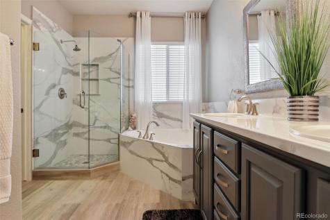 6770 S Fultondale Court Aurora CO 80016