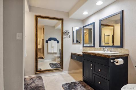 6770 S Fultondale Court Aurora CO 80016