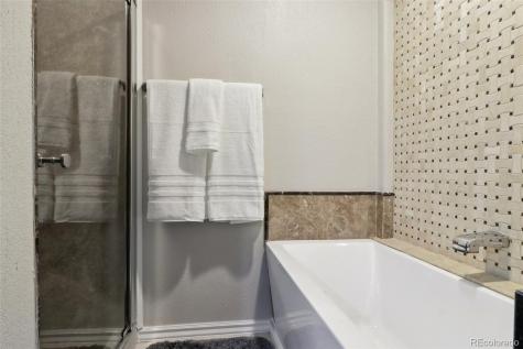 6770 S Fultondale Court Aurora CO 80016