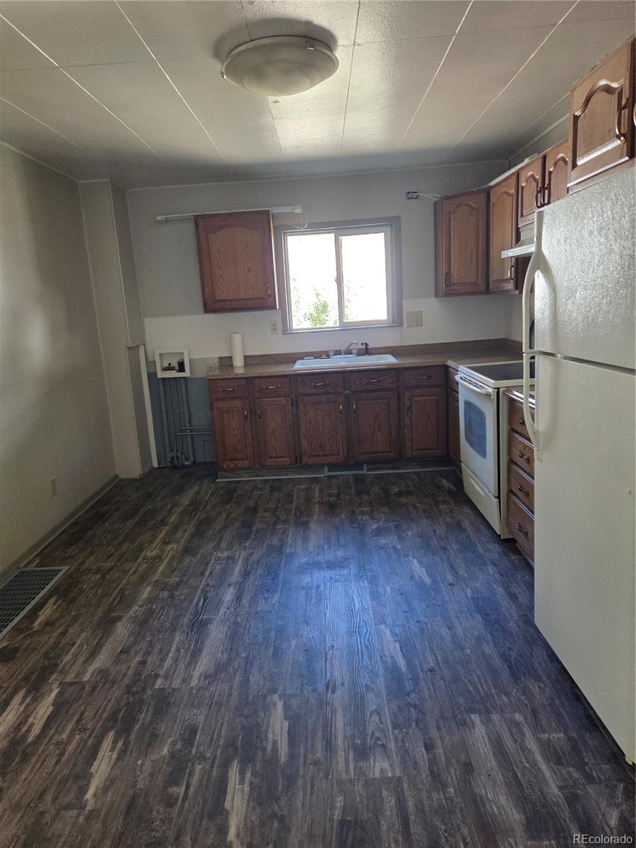 407 Carson Street Brush CO 80723