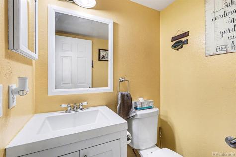 4304 S Ceylon Street Aurora CO 80015