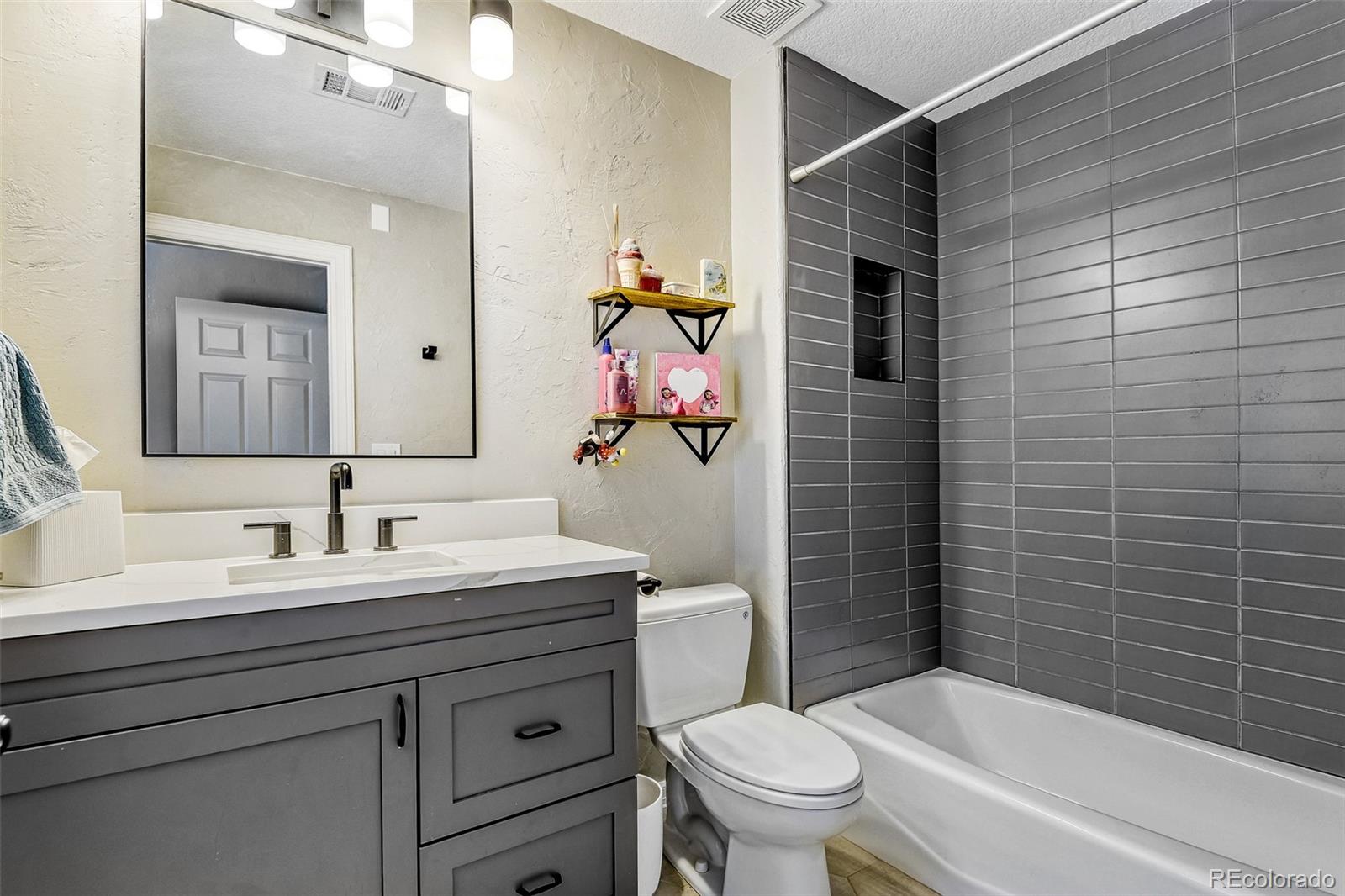 5300 S Birch Court Greenwood Village CO 80121