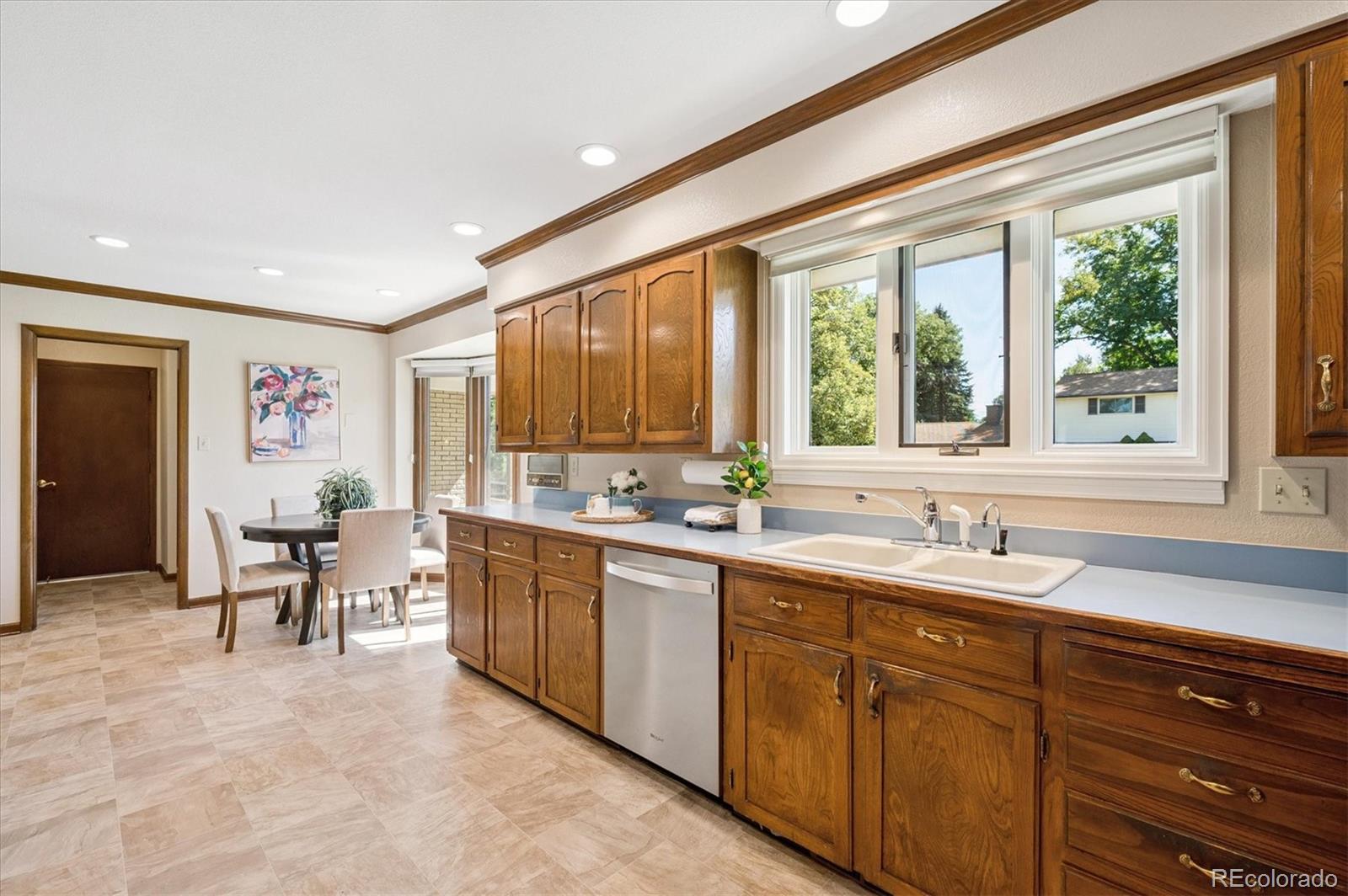 2212 Ammons Street Lakewood CO 80214