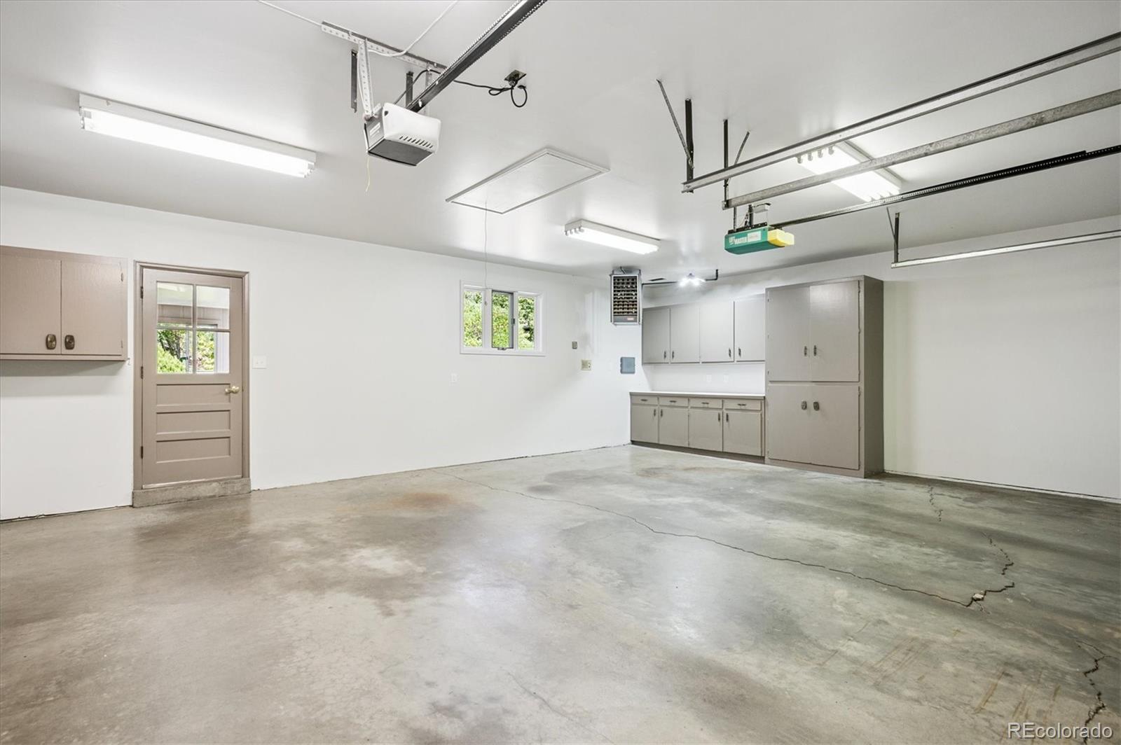 2212 Ammons Street Lakewood CO 80214