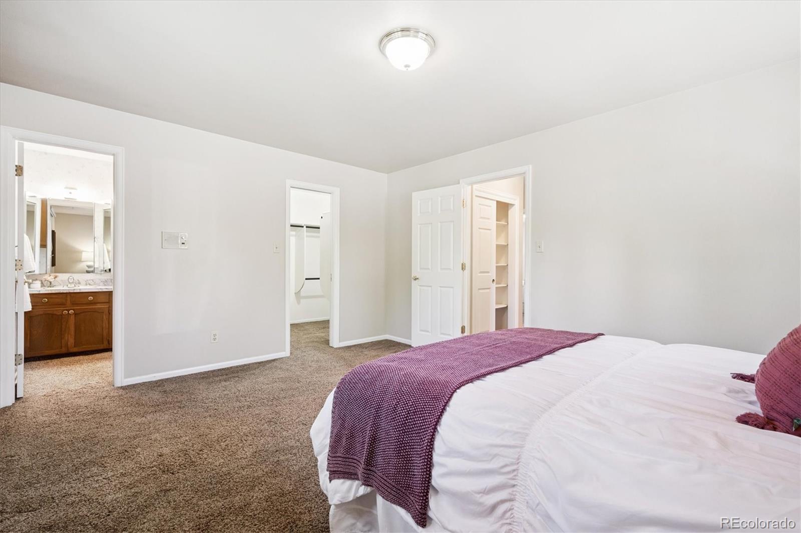 2212 Ammons Street Lakewood CO 80214
