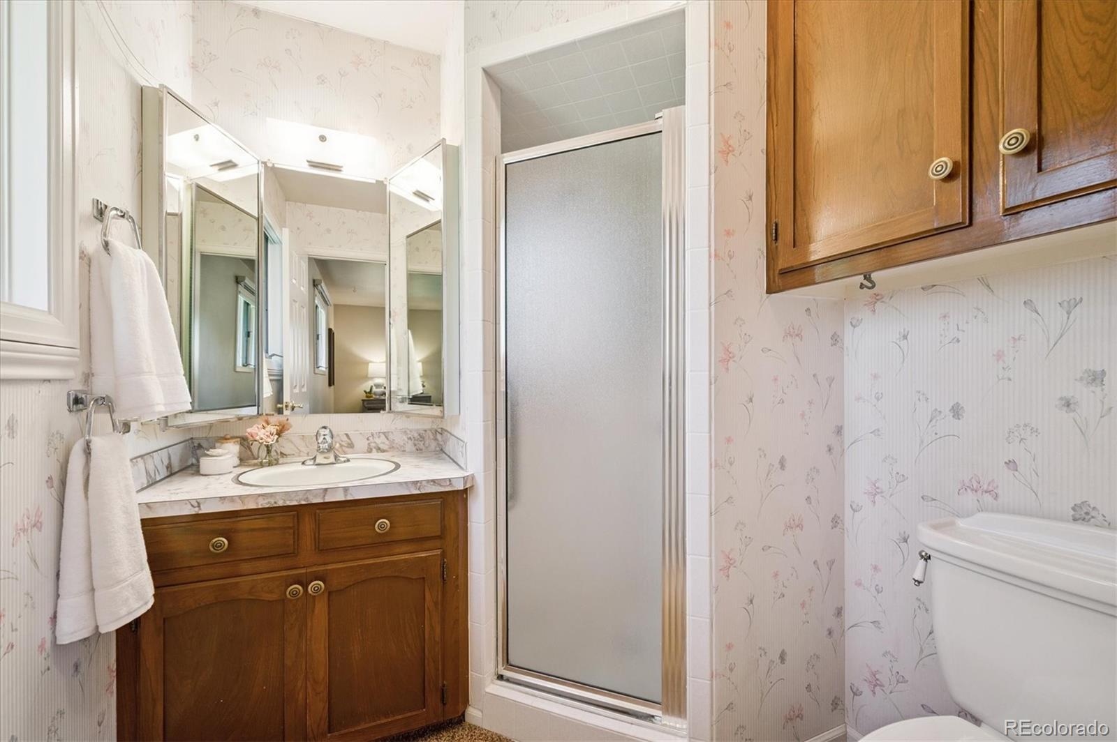 2212 Ammons Street Lakewood CO 80214