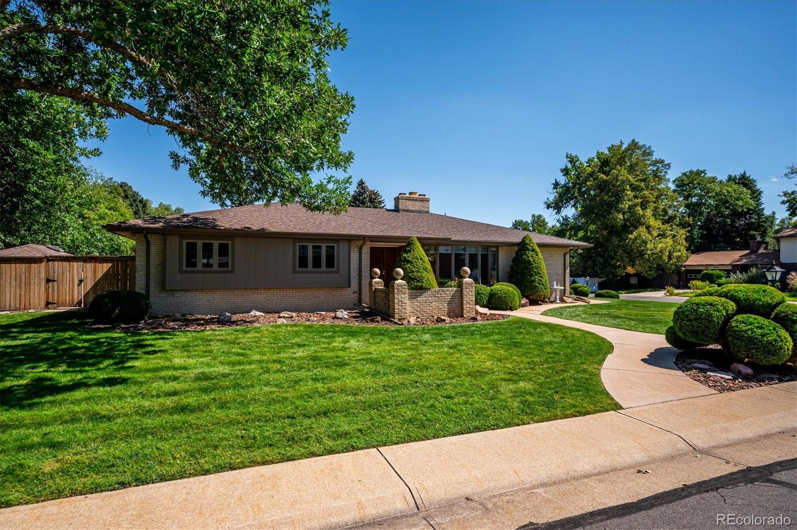 2212 Ammons Street Lakewood CO 80214