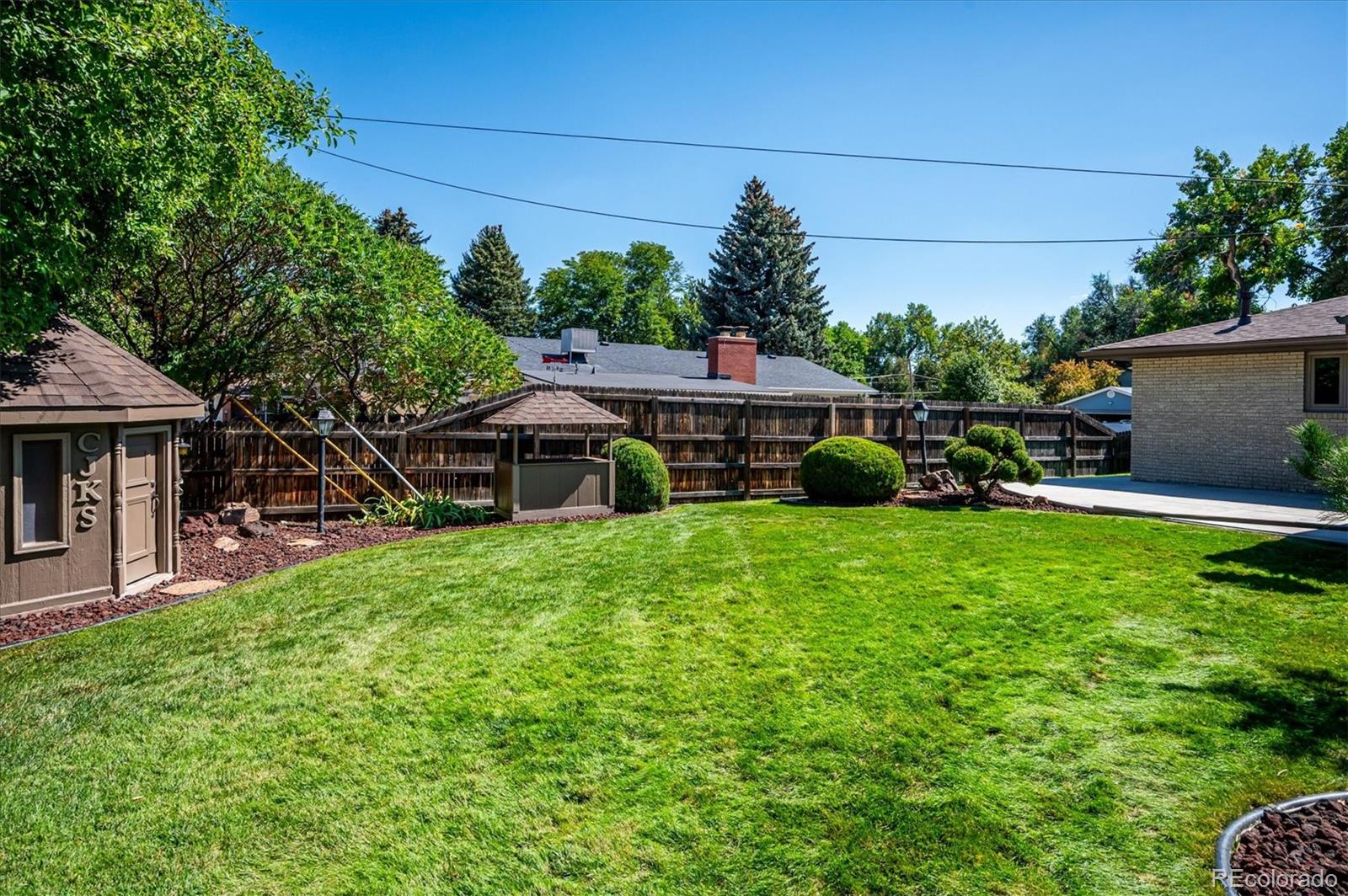 2212 Ammons Street Lakewood CO 80214