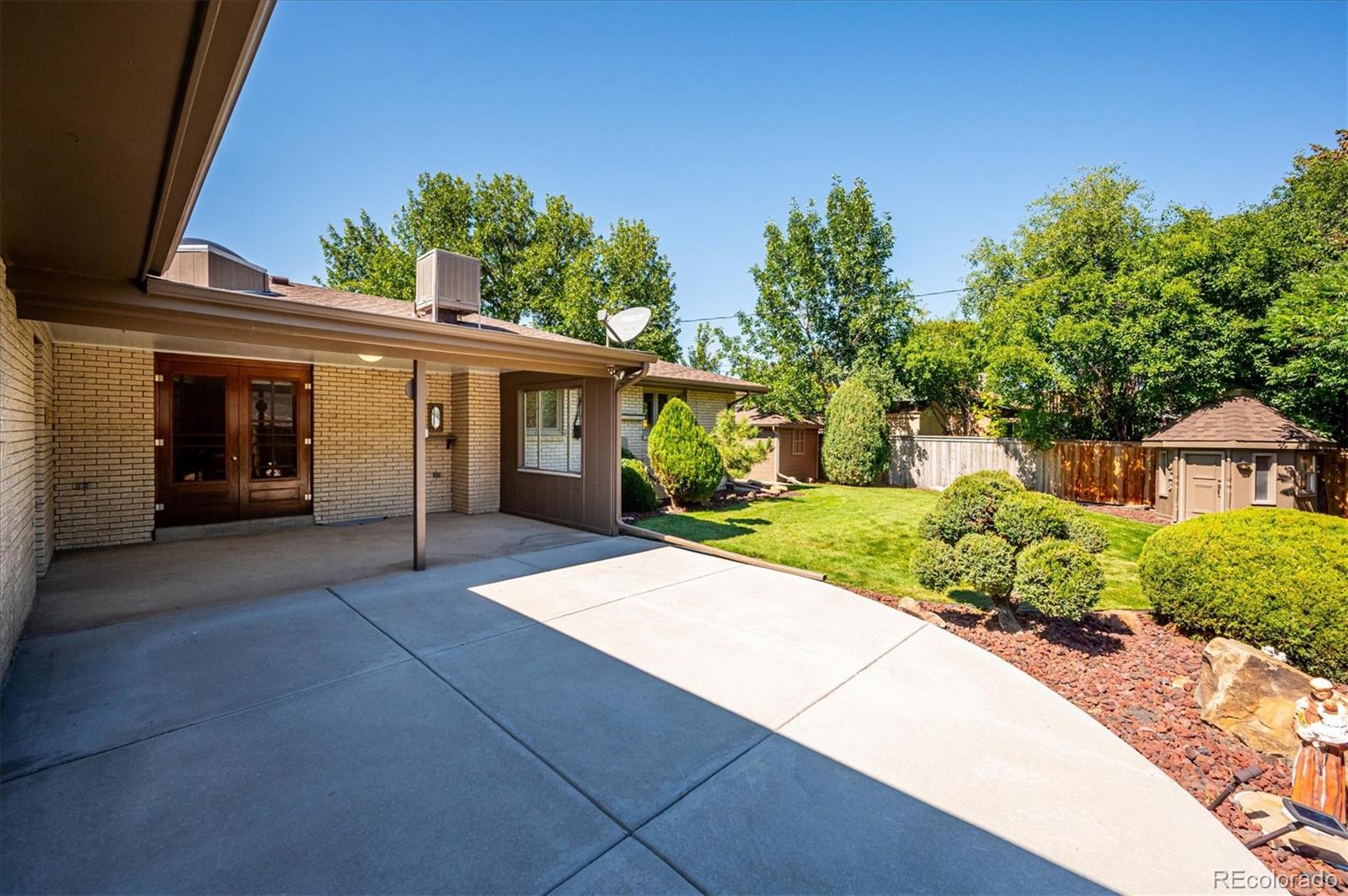 2212 Ammons Street Lakewood CO 80214