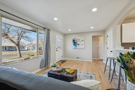 840 Kingston Street Aurora CO 80010