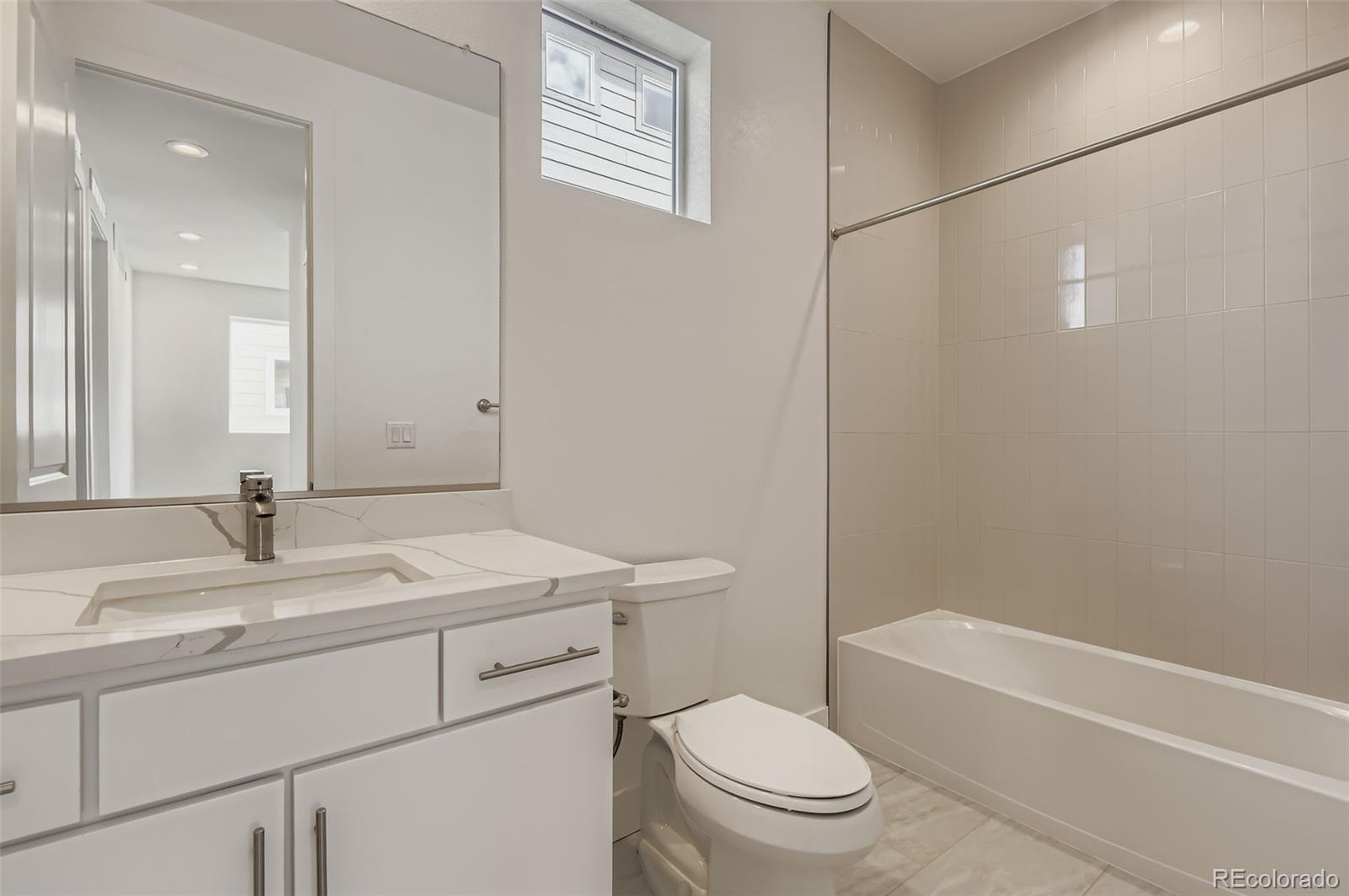 10886 E Hinsdale Circle Centennial CO 80112