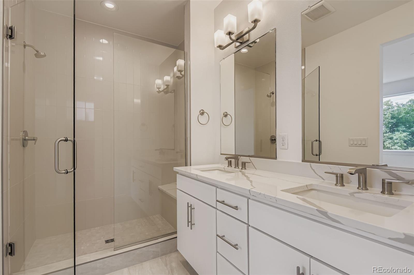 10886 E Hinsdale Circle Centennial CO 80112