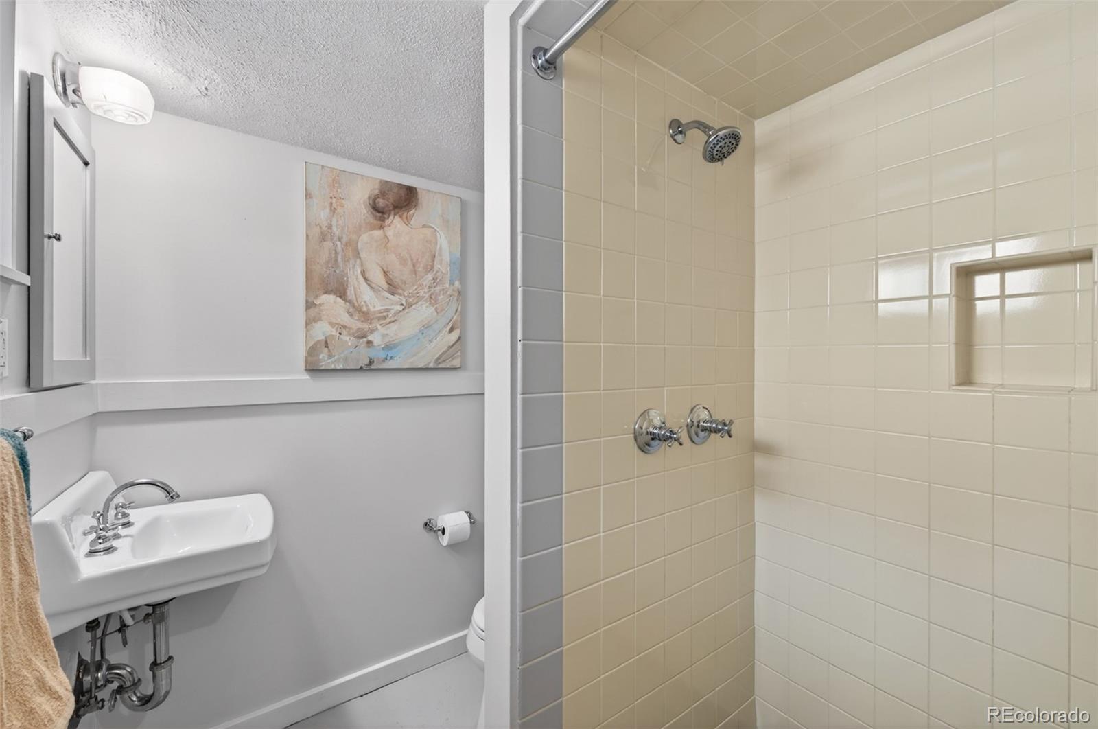 3176 W 39th Avenue Denver CO 80211