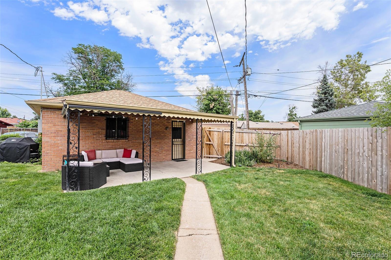 3526 Ivanhoe Street Denver CO 80207