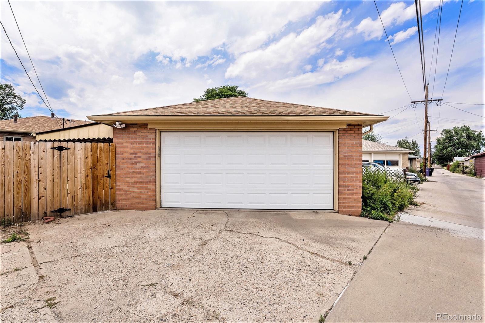 3526 Ivanhoe Street Denver CO 80207