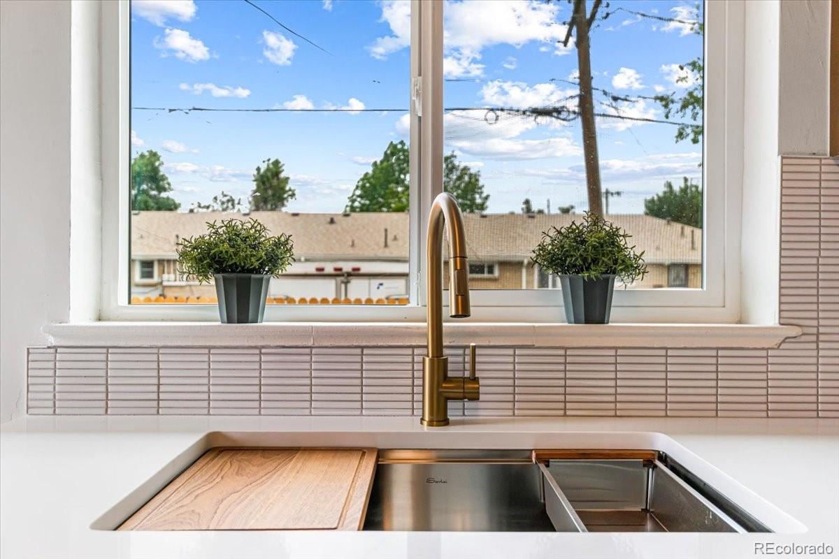 3385 N Kearney Street Denver CO 80207