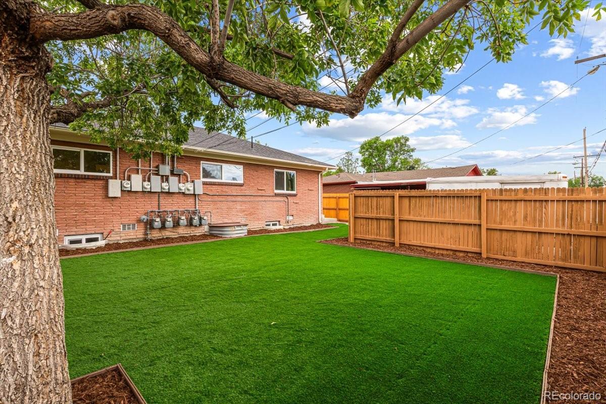 3385 N Kearney Street Denver CO 80207
