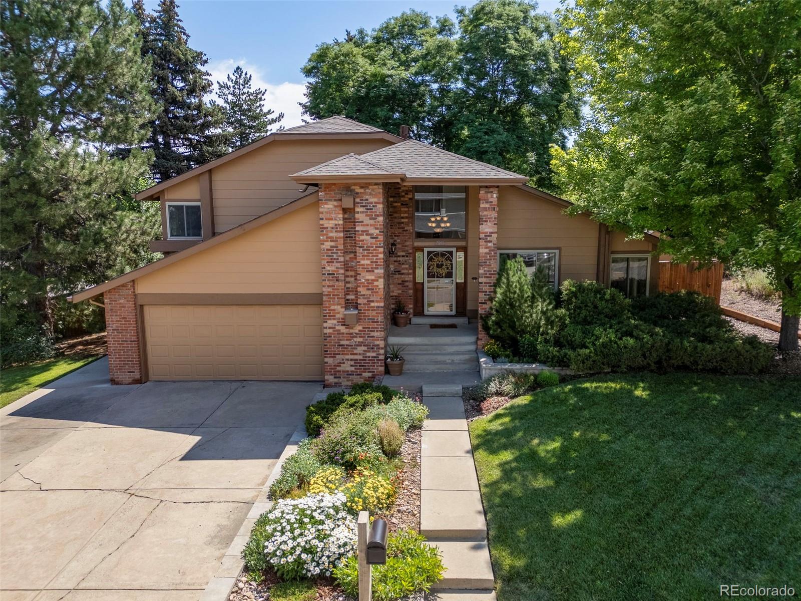 Arvada CO, 7898 Owens Court