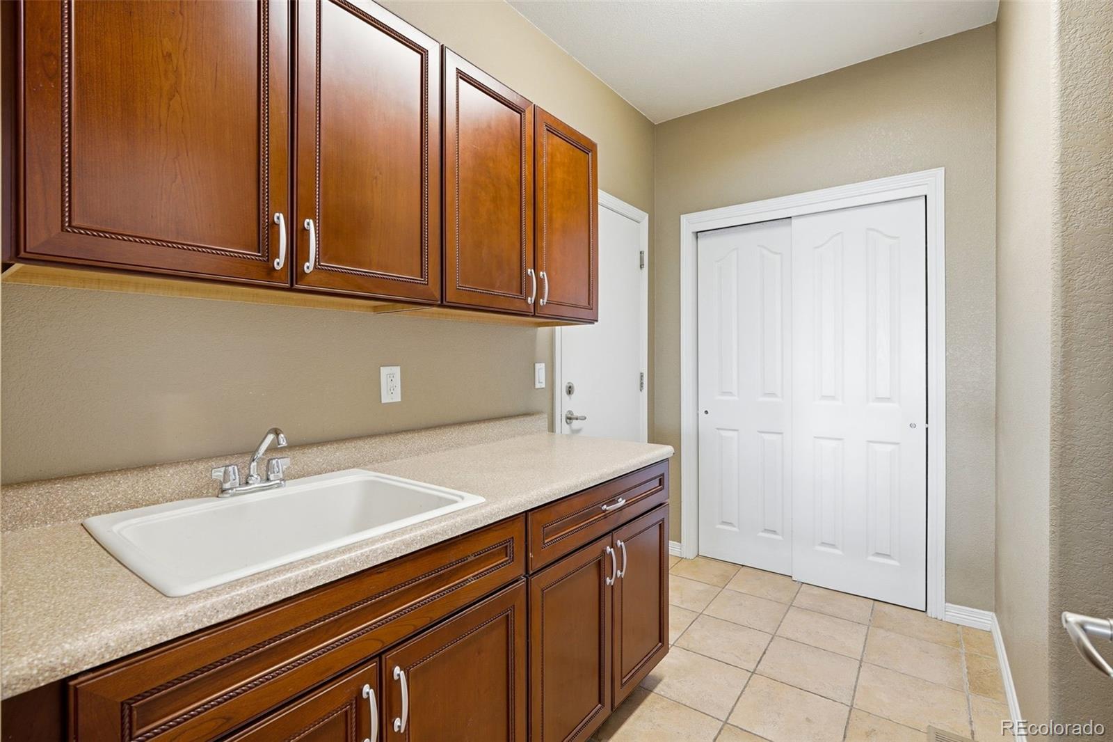 1744 Edgewater Place Longmont CO 80504