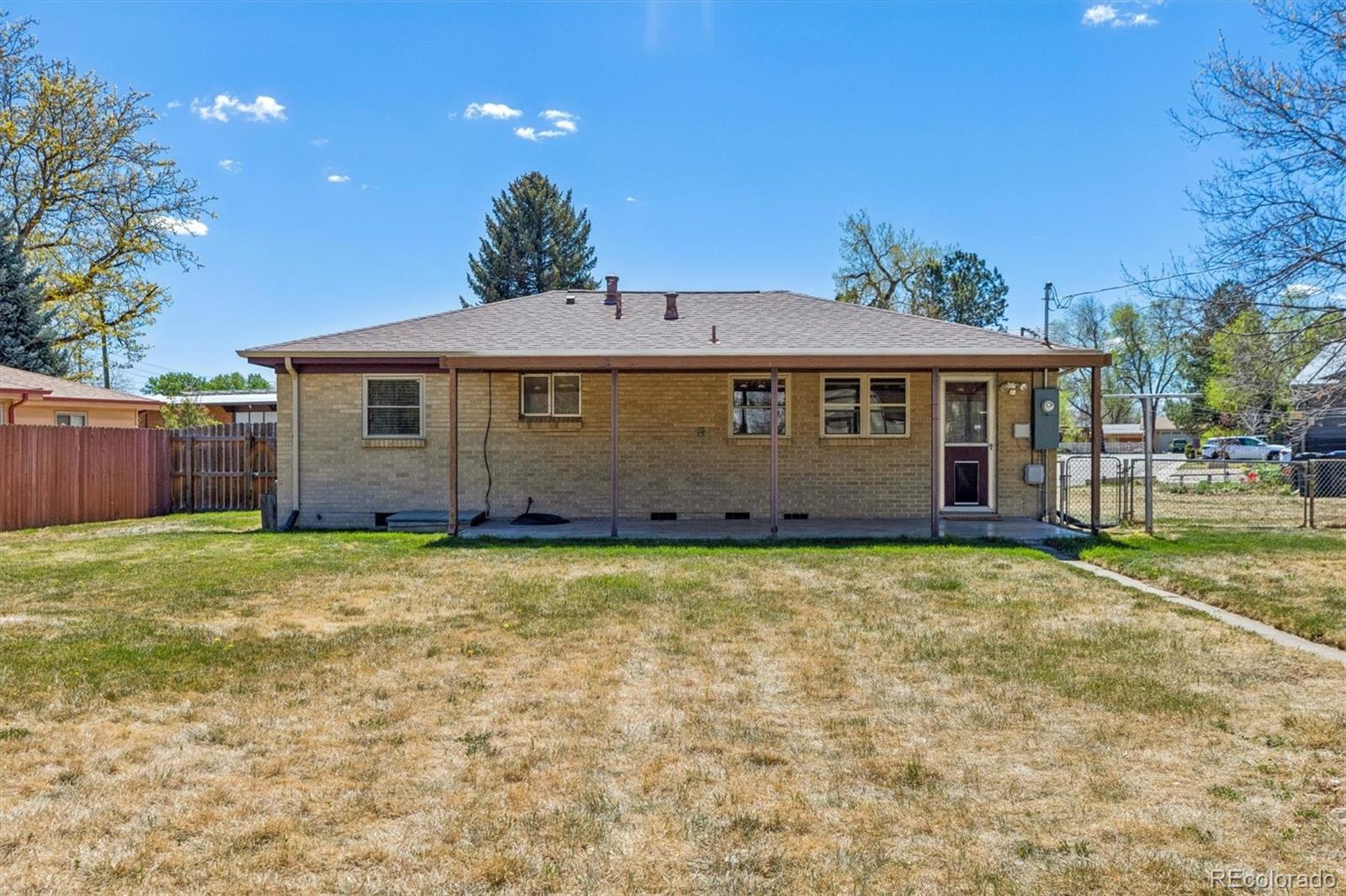 5755 Dover Street Arvada CO 80002