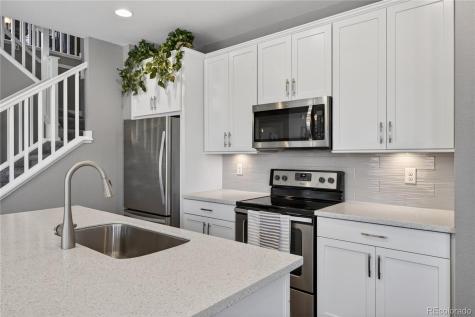 2377 W 165th Lane Broomfield CO 80023