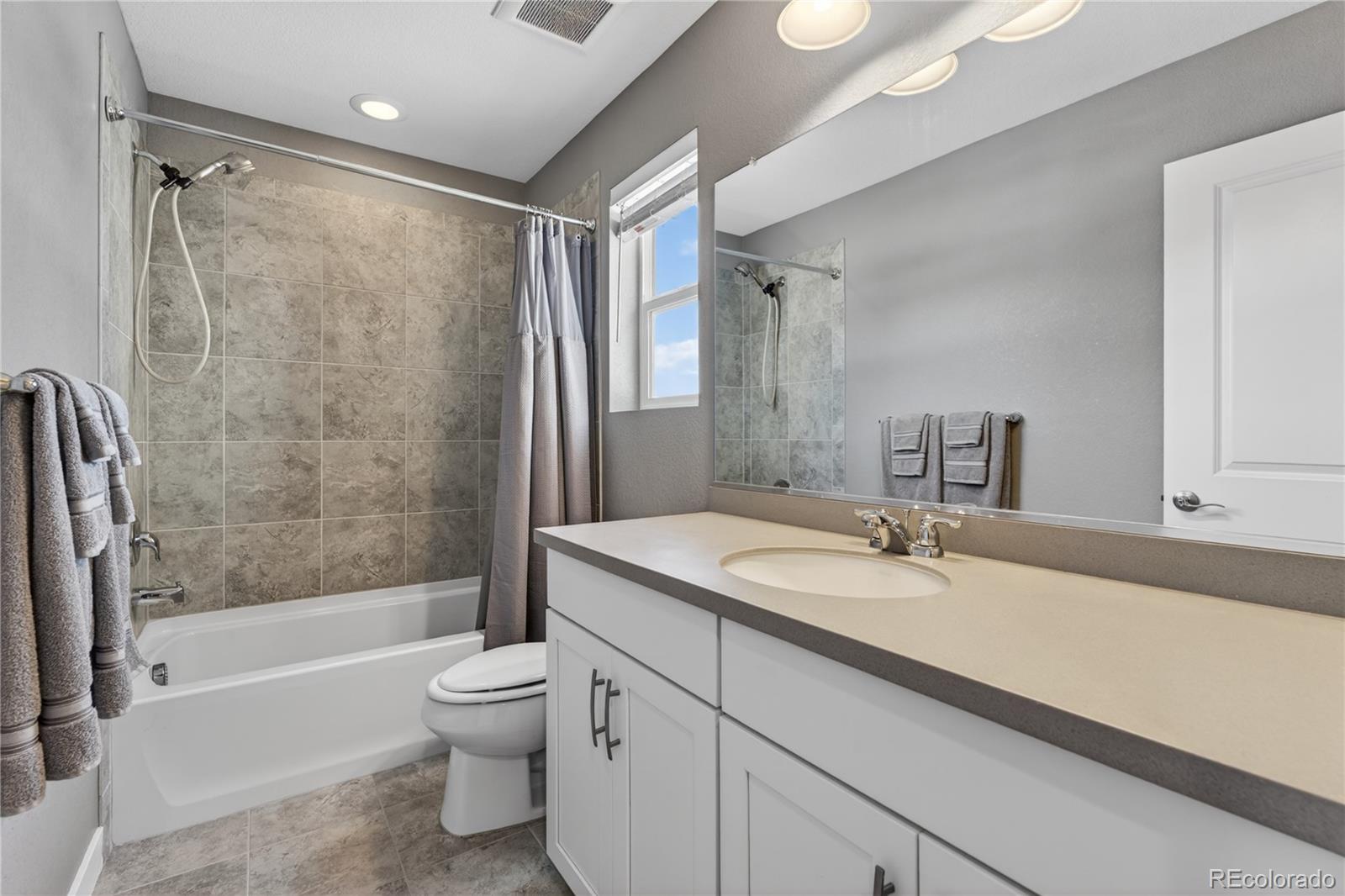 2377 W 165th Lane Broomfield CO 80023