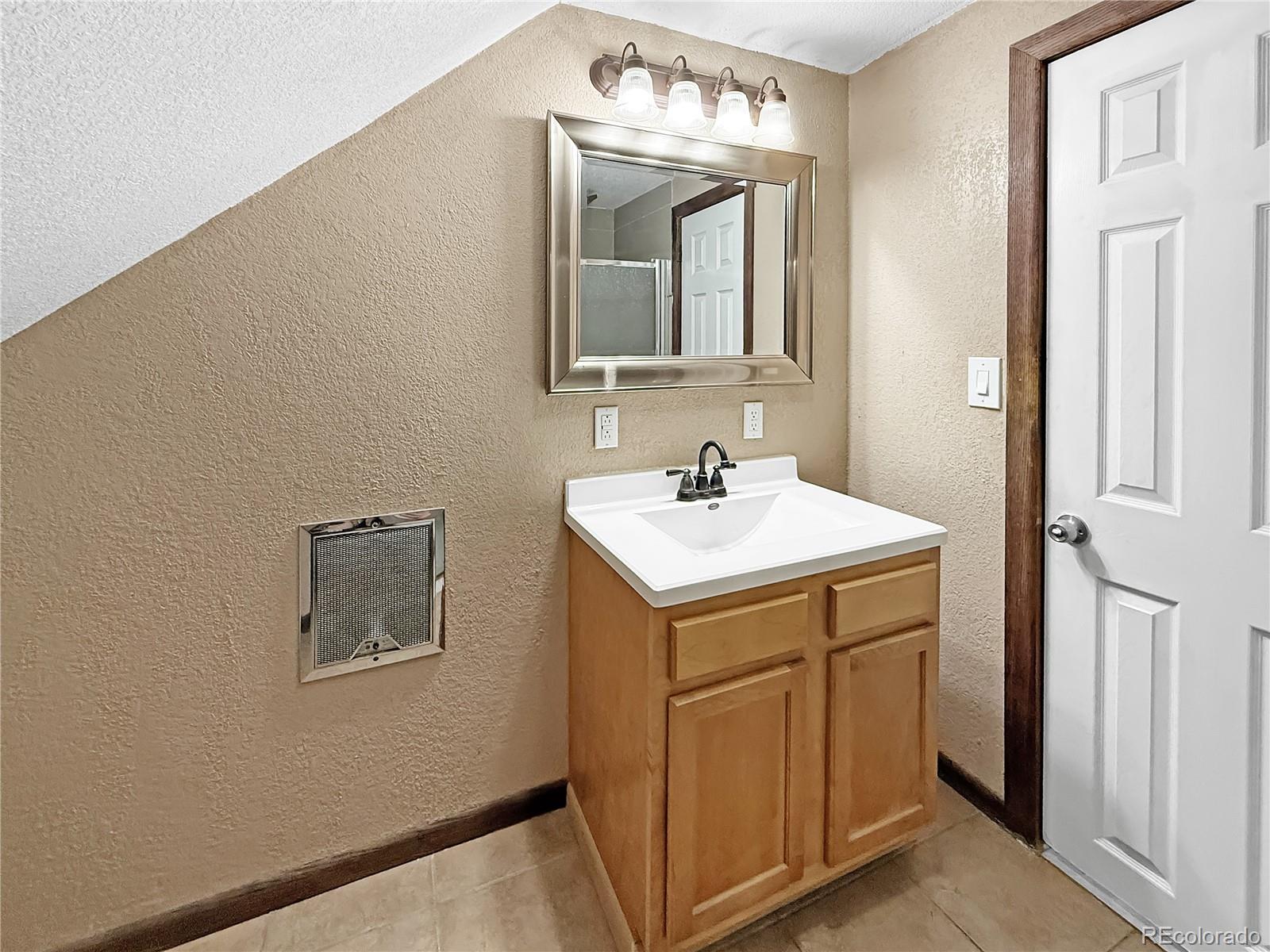 419 Illinois Avenue Stratton CO 80836