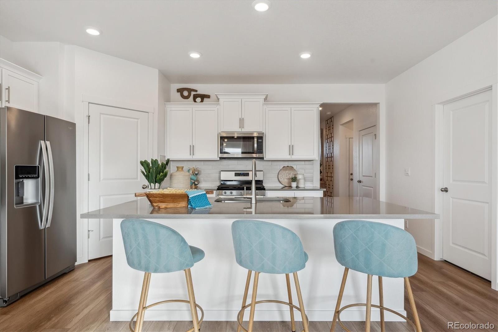9865 Ceylon Court Commerce City CO 80022