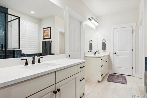 21866 E Swallow Place Aurora CO 80016