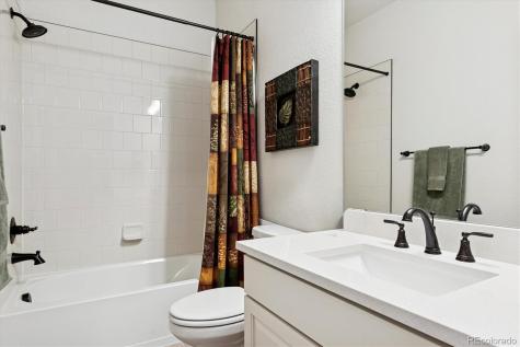 21866 E Swallow Place Aurora CO 80016