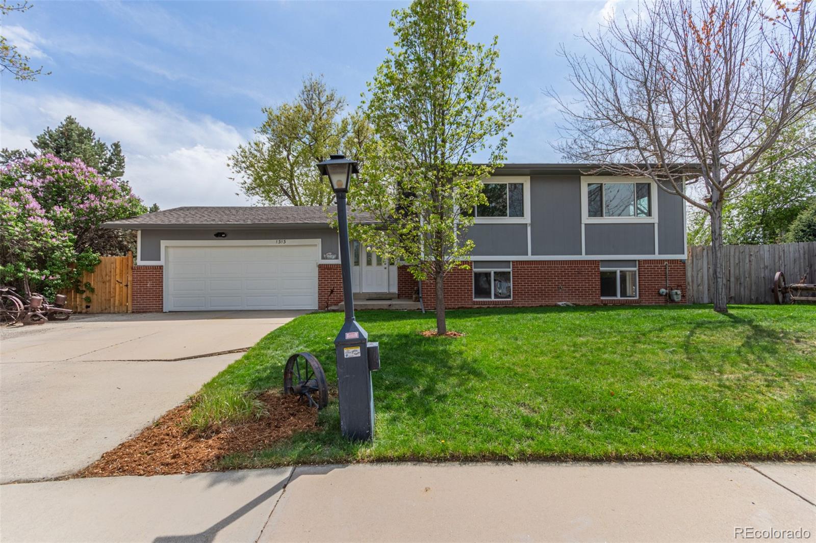 1313 Garden Circle Longmont CO 80501