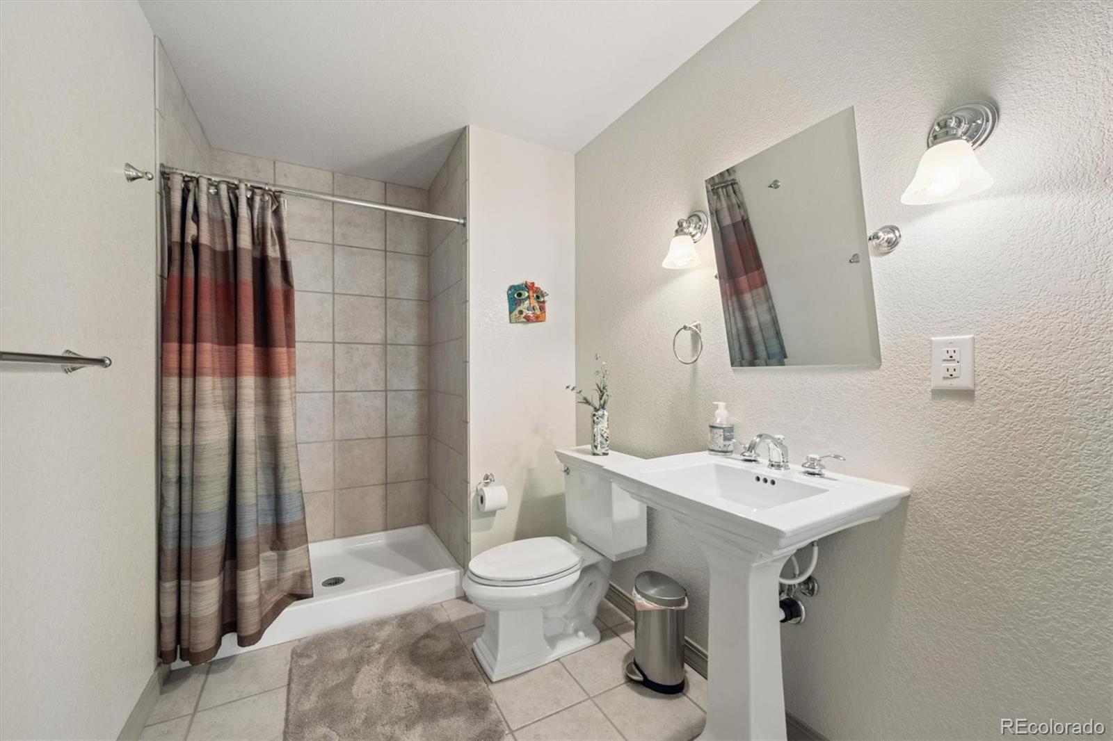 6893 S Netherland Way Aurora CO 80016
