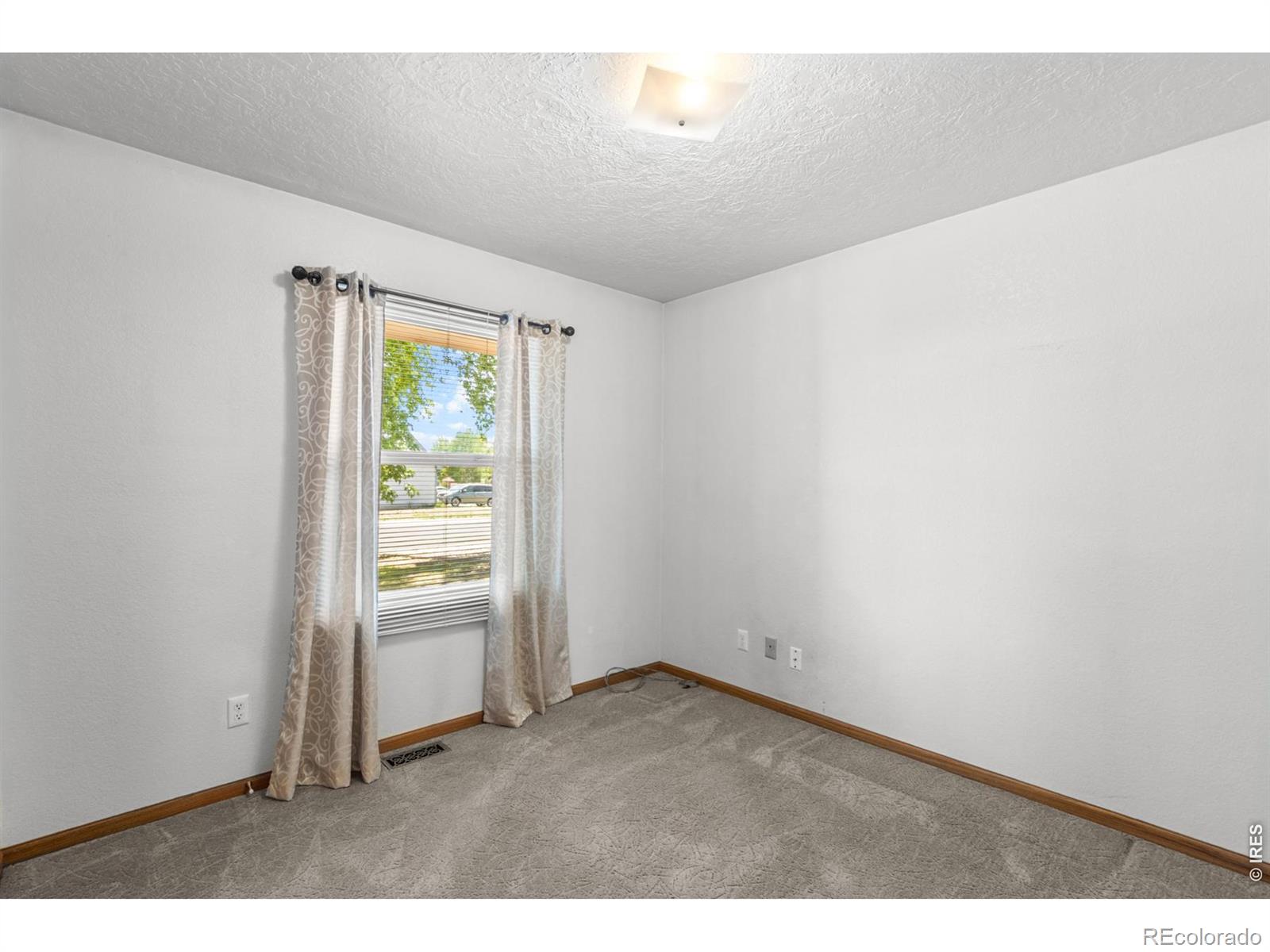 207 N 44th Avenue Greeley CO 80634