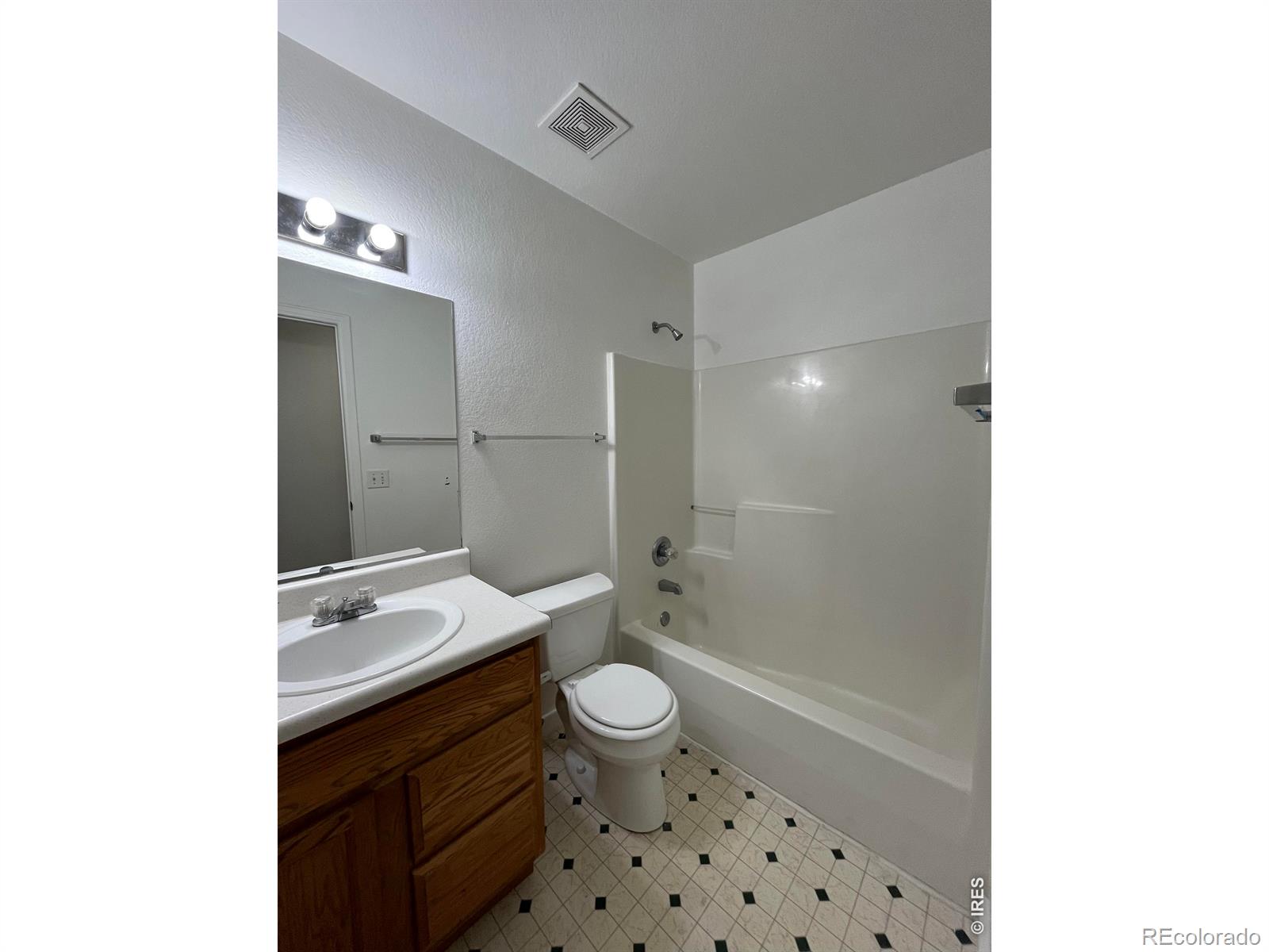 2206 A St Road Greeley CO 80631