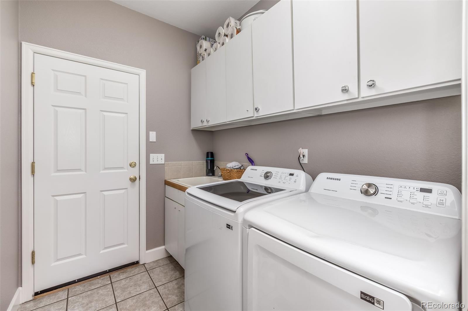 2046 Falcon Drive Longmont CO 80503
