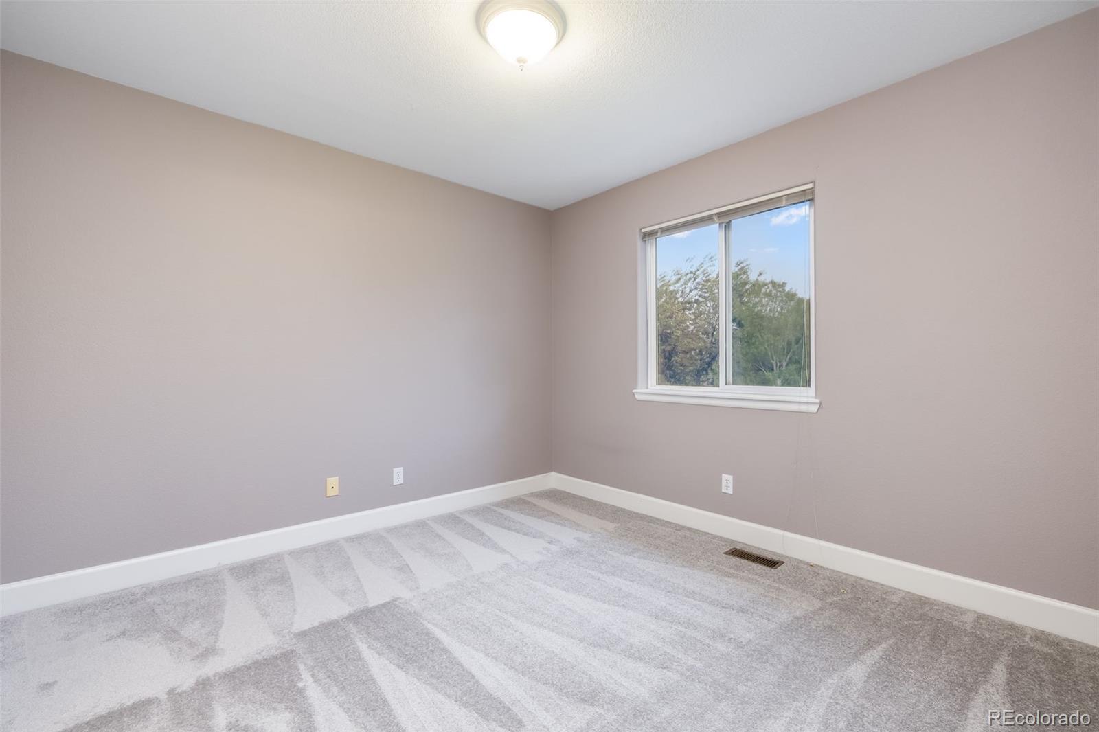 2046 Falcon Drive Longmont CO 80503