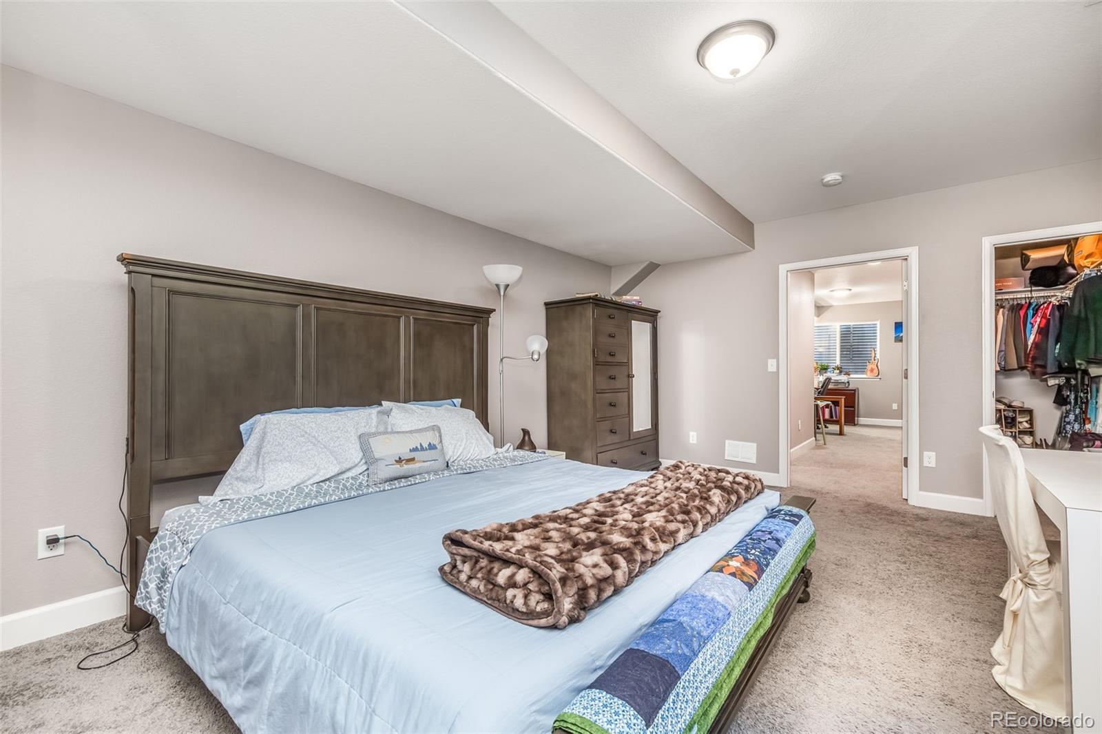 2046 Falcon Drive Longmont CO 80503