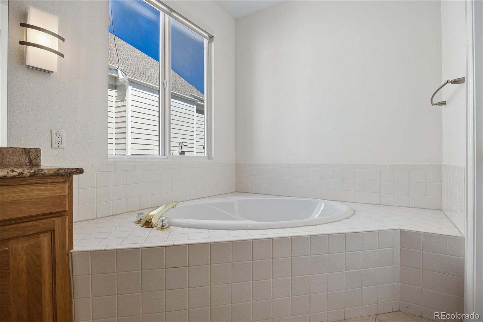 1011 S Valentia Street Denver CO 80247