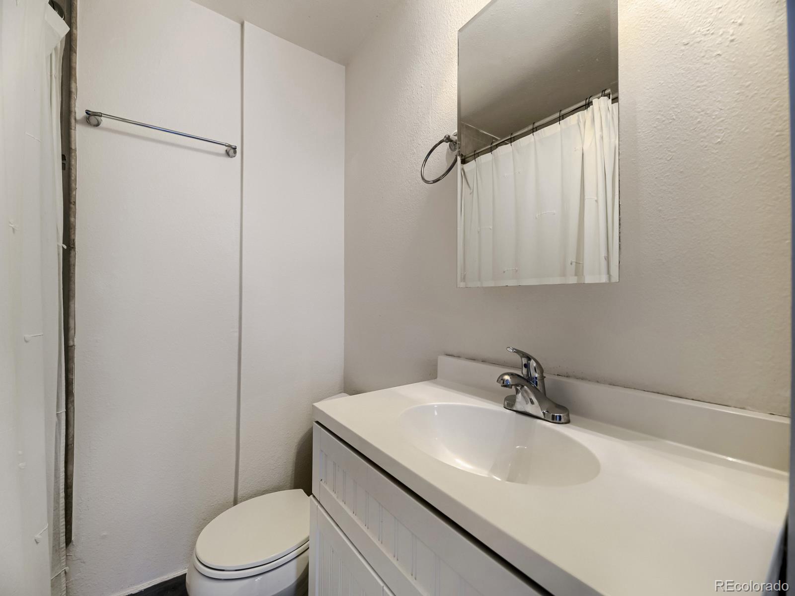 11916 W 13th Avenue Lakewood CO 80401
