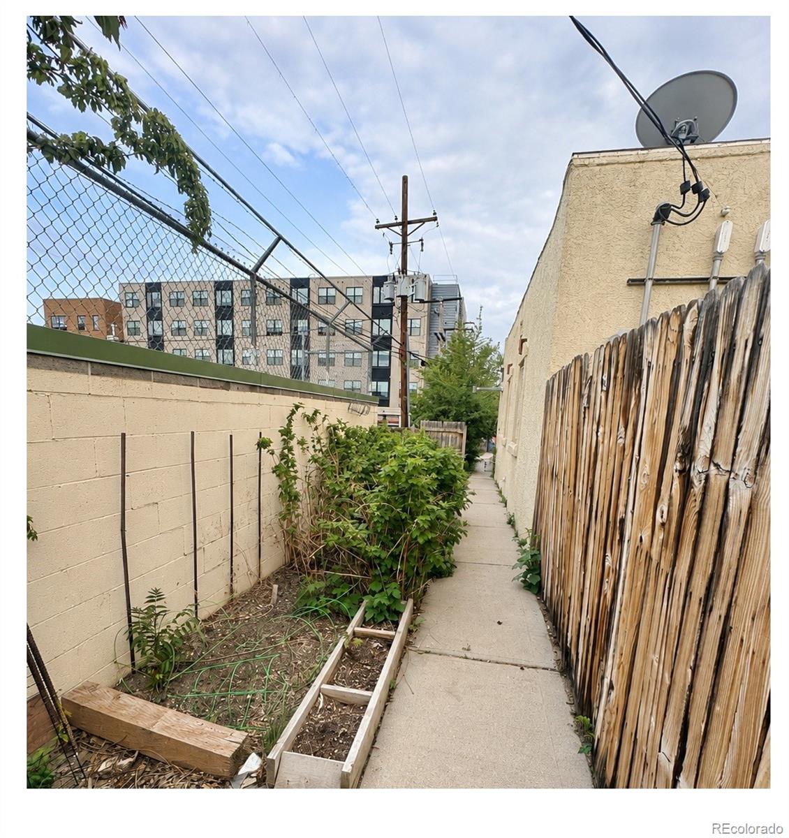 3049 W 18th Avenue Denver CO 80204
